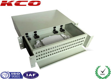 LCのアダプターが付いている鋼鉄繊維光学の端子箱のラック マウントの繊維光学のパッチ盤2U